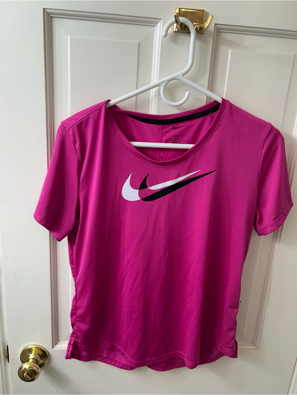 Nike Women's Short Sleeve Training Tee - Bright Pink with White/Black Swoosh